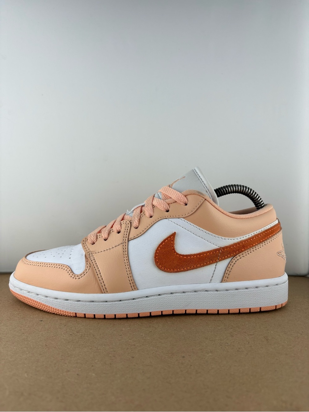 Nike Air Jordan 1 Low Women's 'Sunset Haze' Citrus White DC0774 801 Size 7.5 - Picture 5 of 9